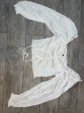 Forever 21 White Off-Shoulder Peasant Blouse